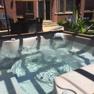 Idei de instalare jacuzzi exterior in gradina jacuzzi-exterior